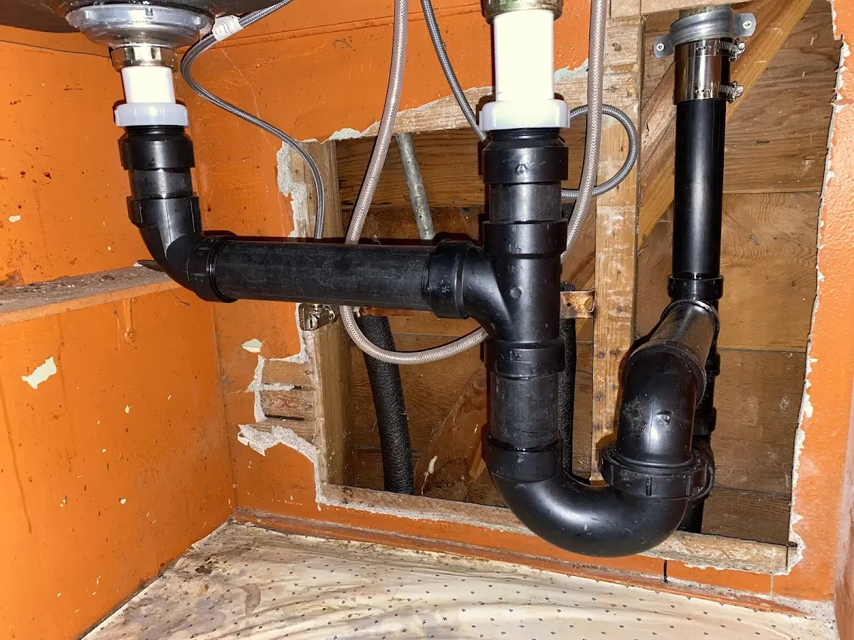 Professional Pipe Bursting equipment and tools on the job in Litchfield